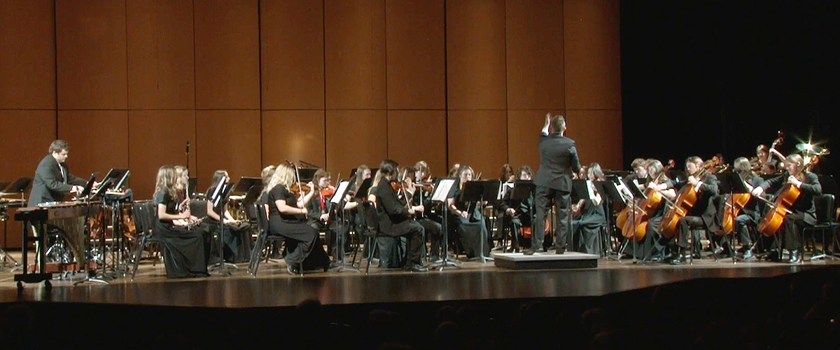 Rocky Mountain High School students perform at the Holiday Stocking Show. 